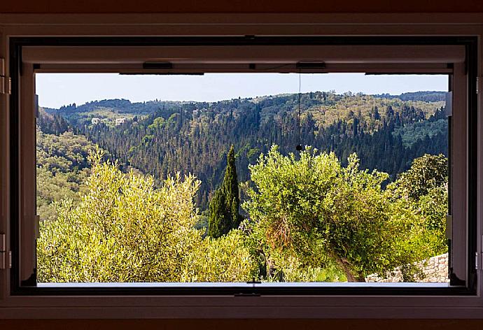 View from bedroom window . - Villa Francesca . (Fotogalerie) }}