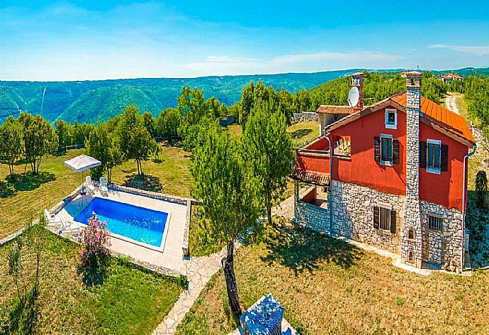 Beautiful villa with private swimming pool, terrace, and sauna . - Villa Paradiso . (Photo Gallery) }}