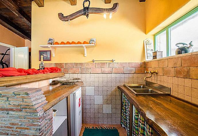 Equipped kitchen . - Joans Cottage . (Galleria fotografica) }}