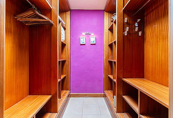 Storage . - Villa Longa . (Galerie de photos) }}