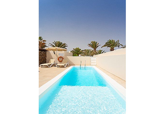 Private pool and terrace . - Villa Casita Cinco . (Fotogalerie) }}