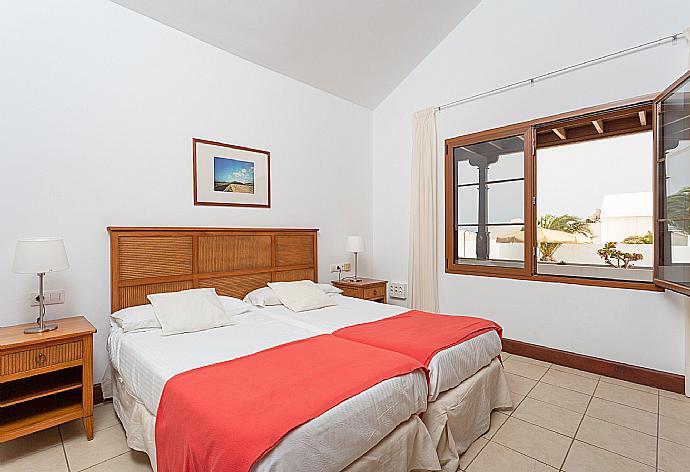 Twin bedroom . - Villa Dorada . (Photo Gallery) }}