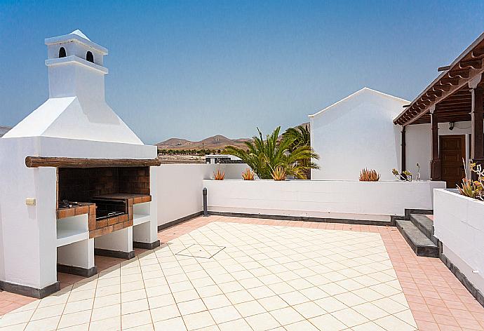 BBQ area . - Villa Dorada . (Photo Gallery) }}