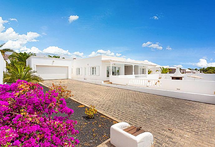 Beautiful villa  . - Villa Mar Azul . (Photo Gallery) }}