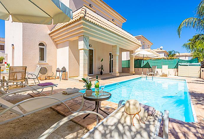 Beautiful villa with private pool and terrace . - Villa Koula . (Photo Gallery) }}