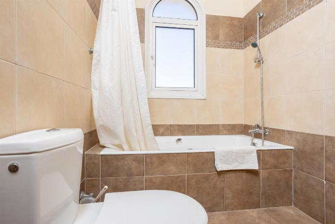  . - Villa Koula . (Photo Gallery) }}