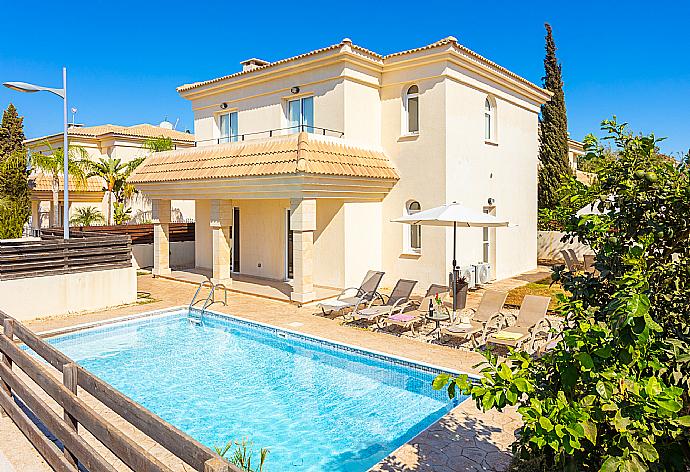 Beautiful villa with private pool and terrace . - Villa Miranda . (Fotogalerie) }}