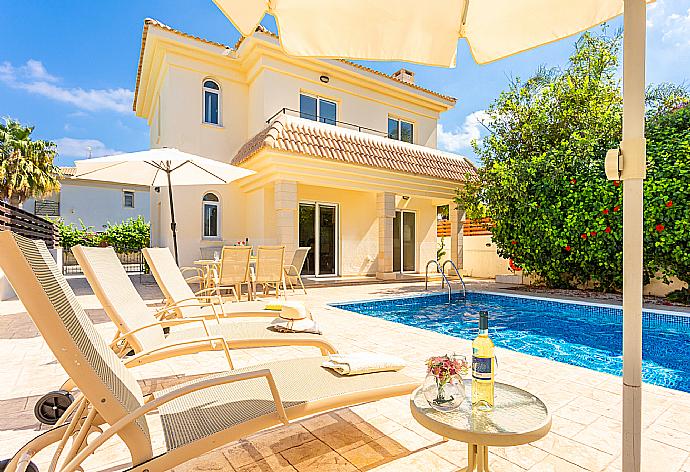 Beautiful villa with private pool and terrace . - Villa Nikol . (Galleria fotografica) }}