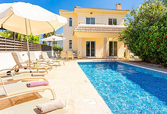 Beautiful villa with private pool and terrace . - Villa Nikol . (Galería de imágenes) }}