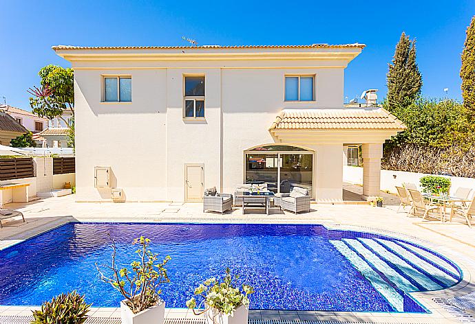 Beautiful villa with private pool, and terrace with sea views . - Villa Andree . (Galería de imágenes) }}