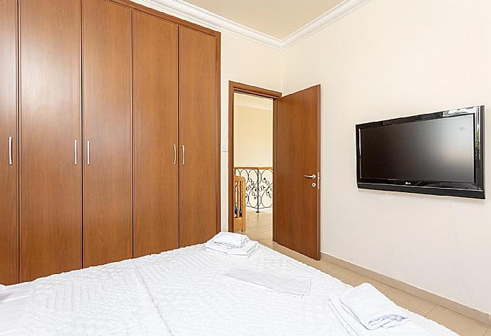  . - Villa Meli . (Photo Gallery) }}