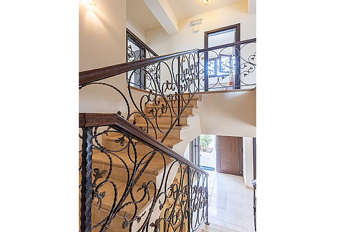 Stairway . - Villa  Elysia . (Photo Gallery) }}