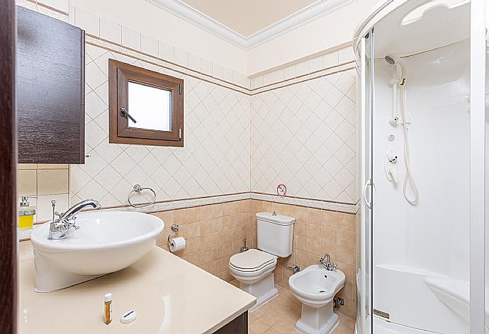 Villa Brigitte Bathroom