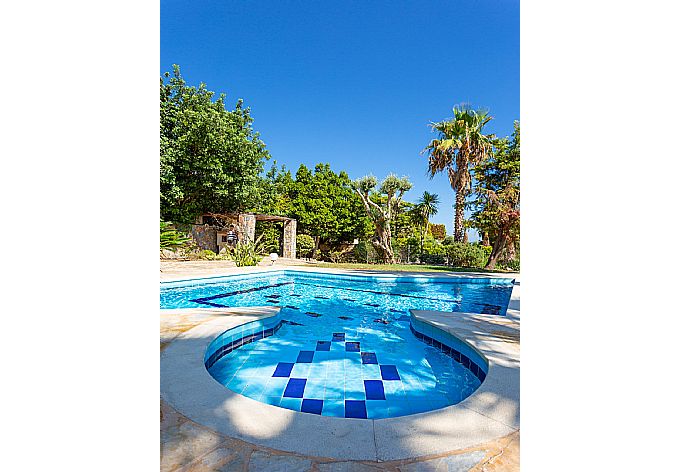 Private pool and terrace with sea views . - Villa Astro . (Galería de imágenes) }}