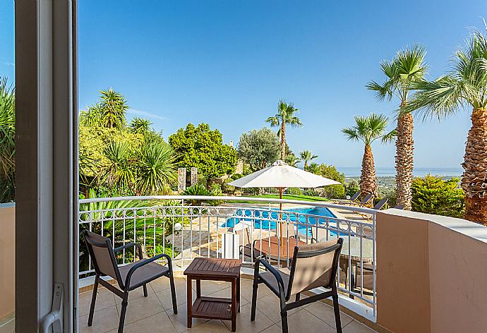 Terrace . - Villa Astro . (Photo Gallery) }}