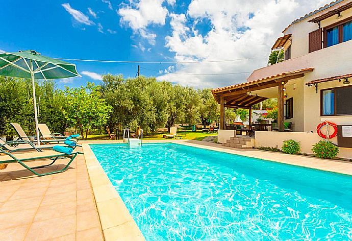 Beautiful villa with private pool and terrace . - Villa Armi . (Photo Gallery) }}