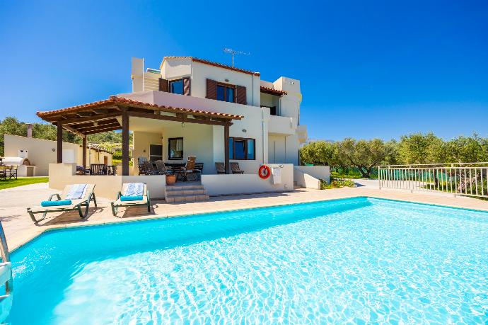 Villa Armi