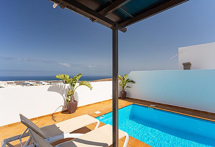 Private pool and terrace with sea views . - Villa Princesa Guayarmina . (Galería de imágenes) }}