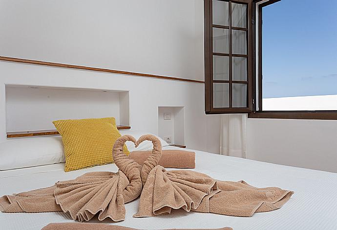 Double bedroom . - Villa Princesa Guayarmina . (Galería de imágenes) }}