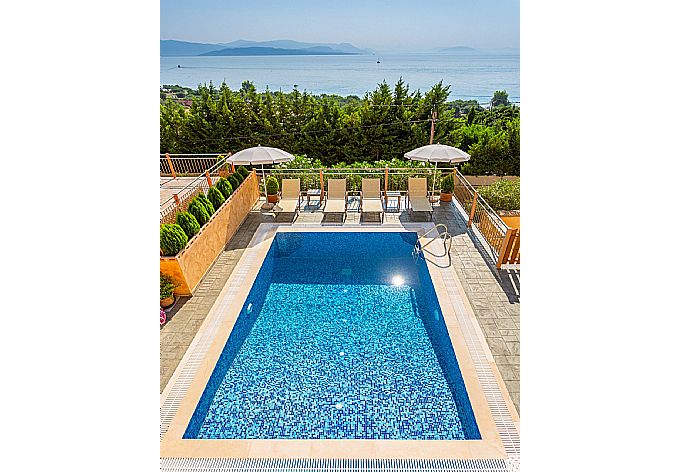 Private pool and terrace with panoramic sea views . - Villa Bacante . (Galerie de photos) }}
