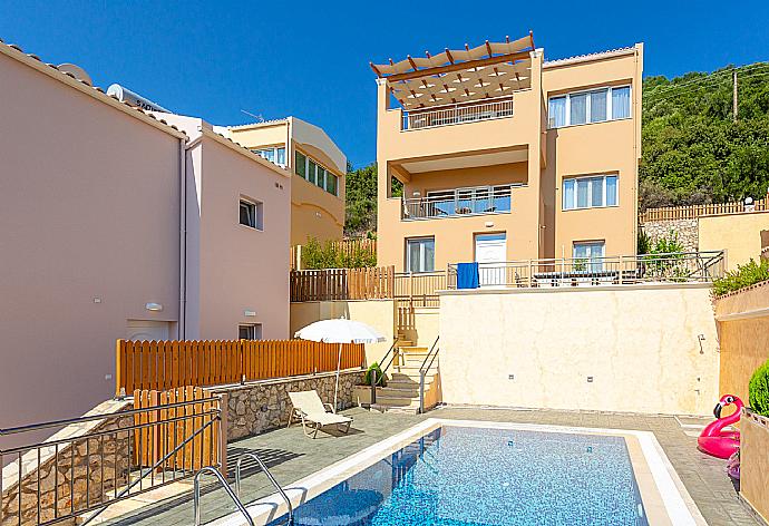 Beautiful villa with private pool and terrace . - Villa Bacante . (Galería de imágenes) }}