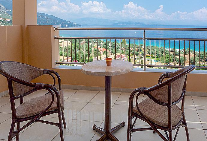 Balcony with panoramic sea views . - Villa Bacante . (Fotogalerie) }}