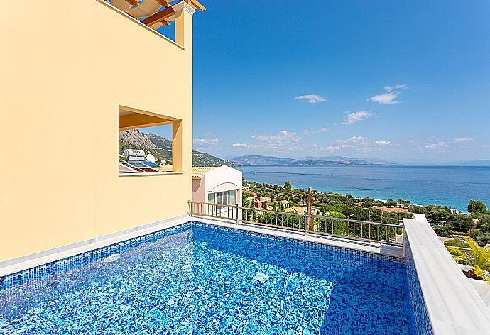 Private infinity pool with panoramic sea views . - Villa Aurora . (Photo Gallery) }}