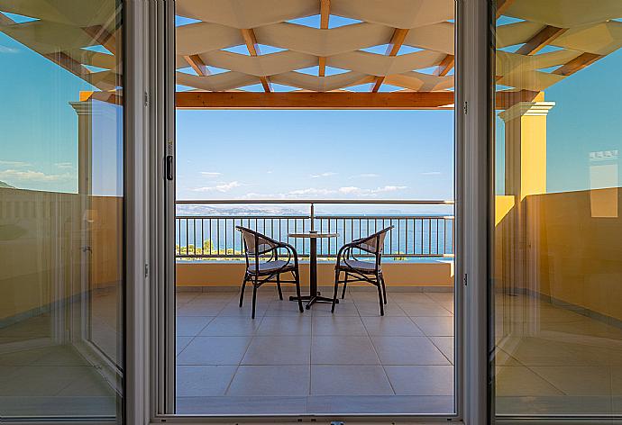 Balcony with panoramic sea views . - Villa Aurora . (Photo Gallery) }}