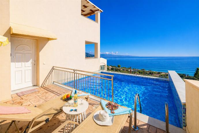 Villa Aurora
