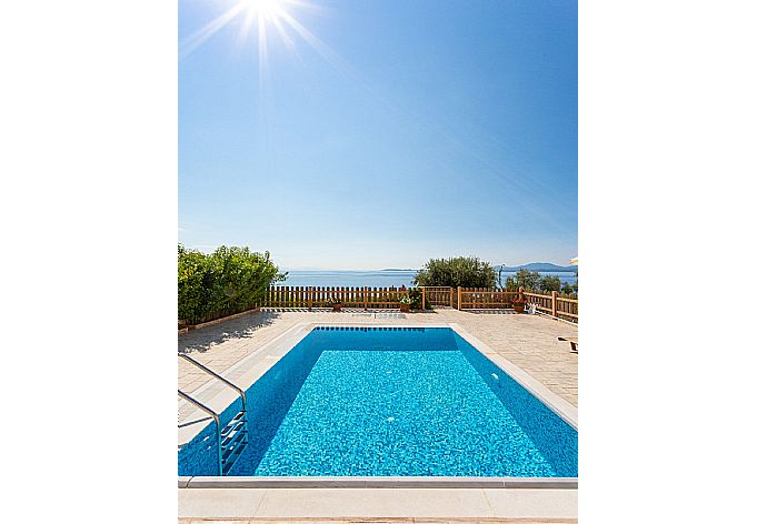 Private pool and terrace with panoramic sea views . - Villa Alya . (Galería de imágenes) }}