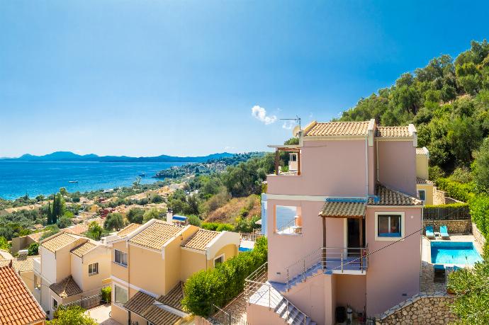 Beautiful villa with private pool and terrace with sea views . - Villa Situla . (Galería de imágenes) }}