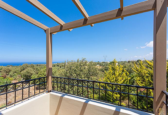 Balcony with sea views . - Villa Simela . (Photo Gallery) }}
