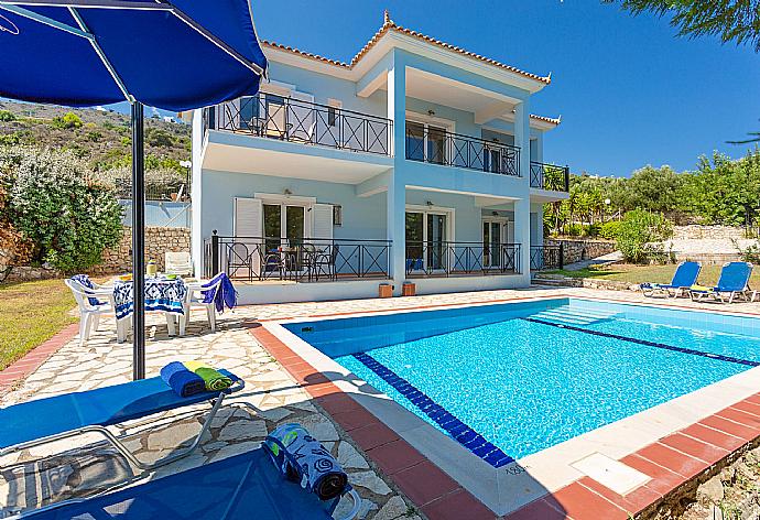 ,Beautiful villa with private pool and terrace . - Skala Villa Blue . (Galería de imágenes) }}