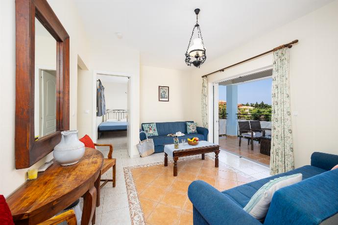 Living room with sofas, A/C, and WiFi internet . - Skala Villa Blue . (Photo Gallery) }}