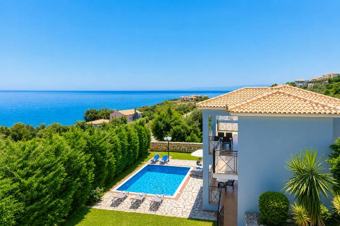 Play SKALA VILLA BLUE Video