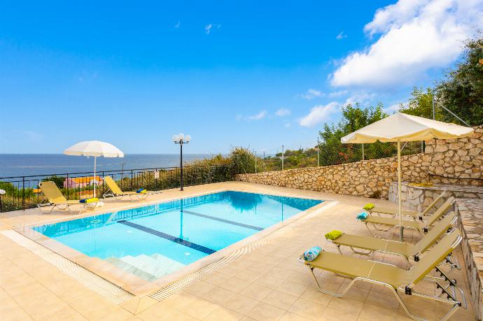 ,Beautiful villa with private pool and terrace with panoramic sea views . - Skala Villa Green . (Photo Gallery) }}