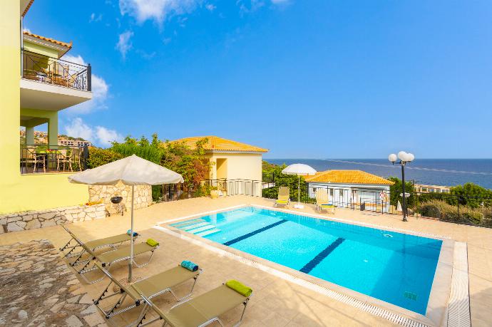 Beautiful villa with private pool and terrace with panoramic sea views . - Skala Villa Green . (Galerie de photos) }}