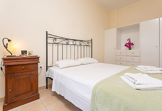 Double bedroom on first floor with A/C and balcony access . - Skala Villa Green . (Photo Gallery) }}