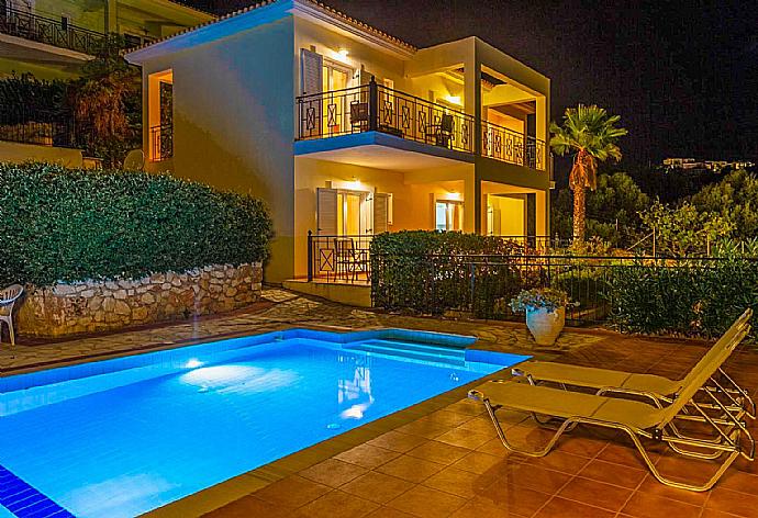 Beautiful villa with private pool and terrace . - Skala Villa Yellow . (Galería de imágenes) }}