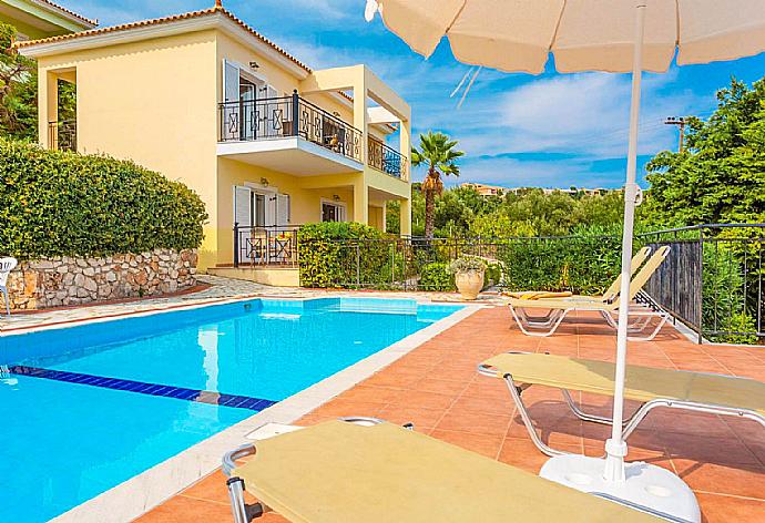 Beautiful villa with private pool and terrace . - Skala Villa Yellow . (Galleria fotografica) }}