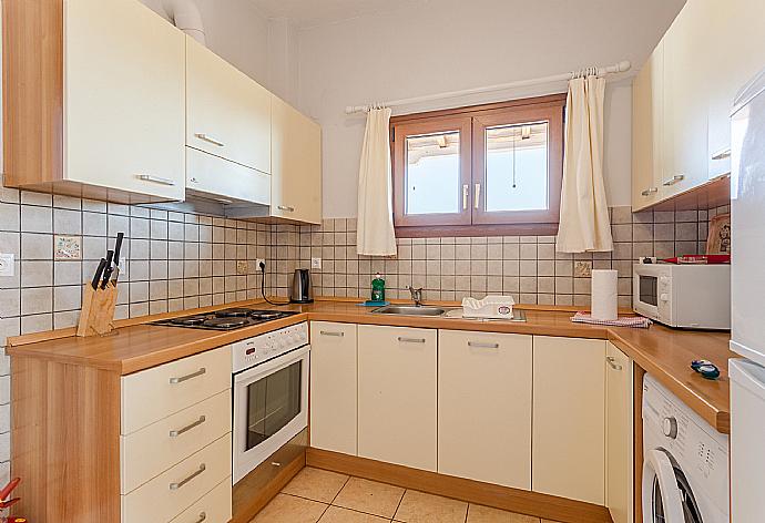 Equipped kitchen . - Villa Glafki . (Fotogalerie) }}