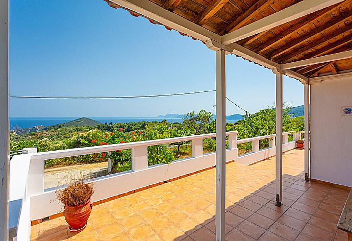 Terrace area with sea views . - Villa Glafki . (Photo Gallery) }}