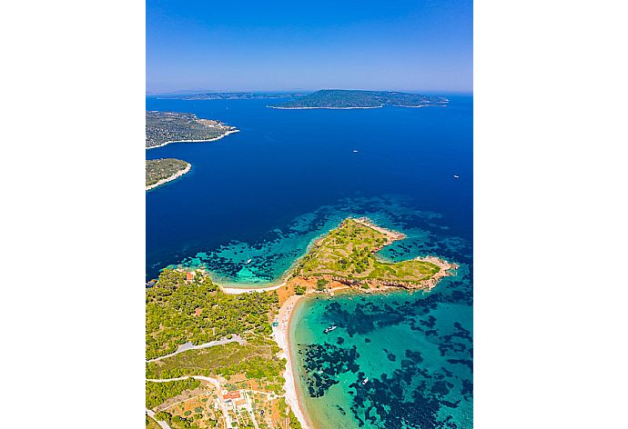 Aerial view of Kokkinokastro Beach - only a short drive from Villa Tassoula . - Villa Tassoula . (Photo Gallery) }}