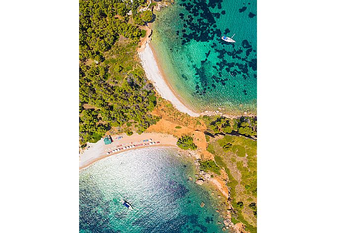 Aerial view of Kokkinokastro Beach - only a short drive from Villa Tassoula . - Villa Tassoula . (Photo Gallery) }}