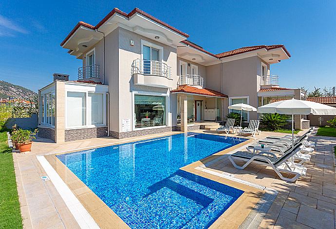 ,Beautiful villa with private pool and terrace . - Villa Nirvana . (Photo Gallery) }}