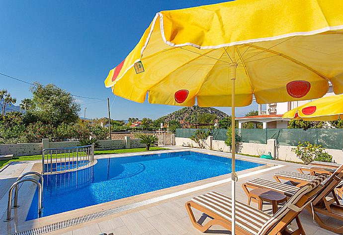 Private pool and terrace . - Villa Ozcelik . (Photo Gallery) }}