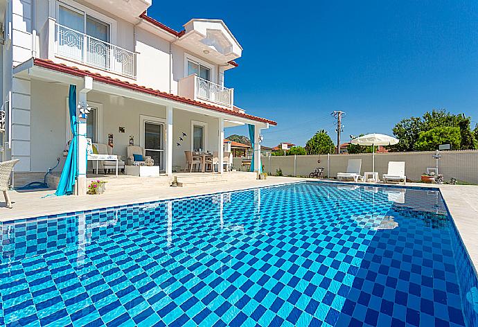 Beautiful villa with private pool and terrace . - Villa Mina . (Fotogalerie) }}