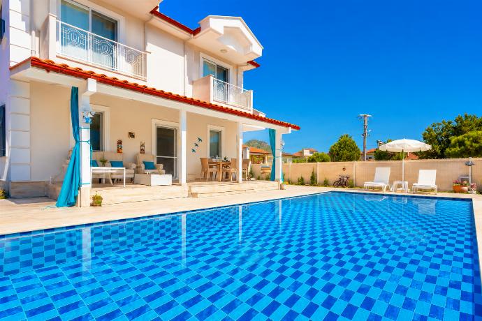 Villa Mina