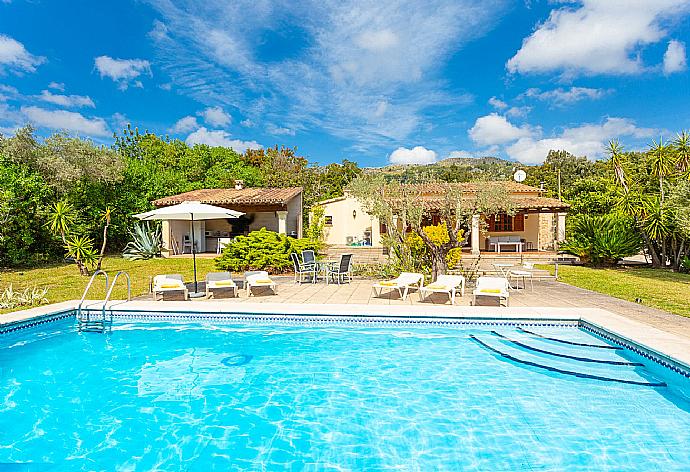 Beautiful villa with private pool and terrace . - Can Fanals . (Galería de imágenes) }}