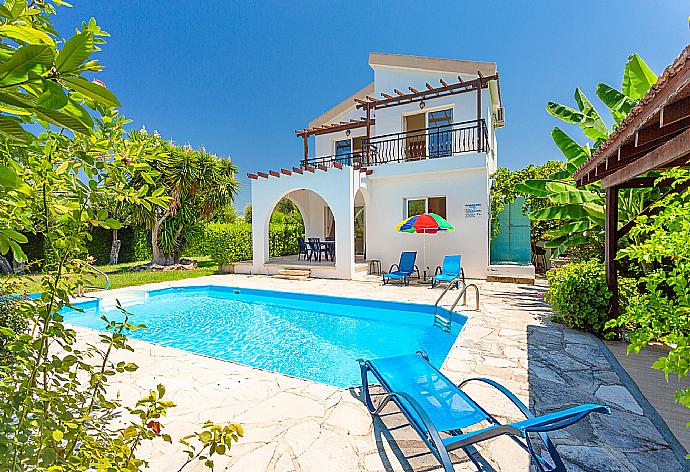 Beautiful villa with private pool and terrace . - Sun Beach Villa Thio . (Galleria fotografica) }}